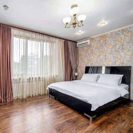 Lux Apartment Gorkiy Park Kharkiv Exterior photo