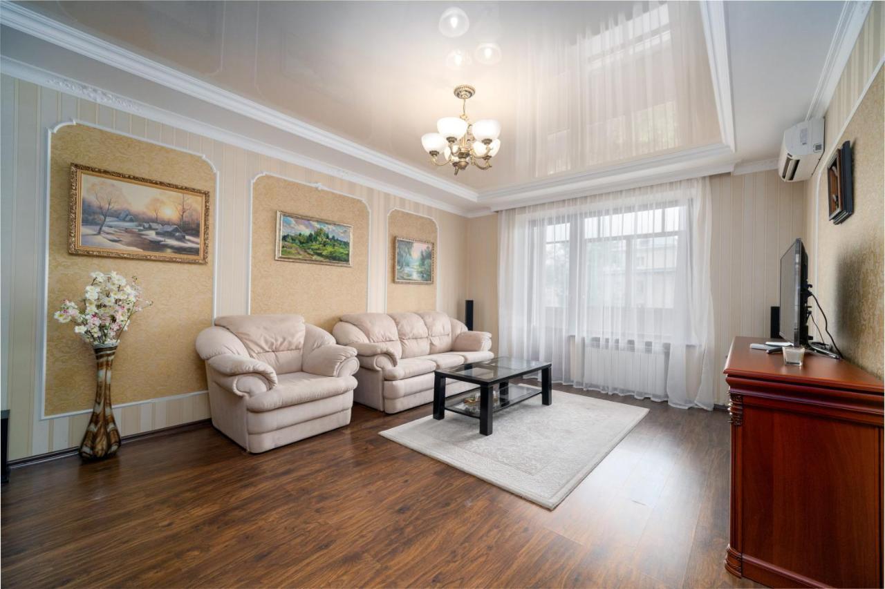Lux Apartment Gorkiy Park Kharkiv Exterior photo
