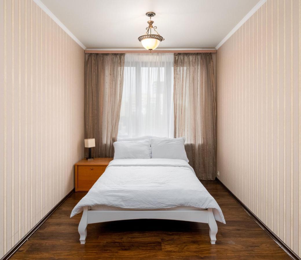 Lux Apartment Gorkiy Park Kharkiv Exterior photo